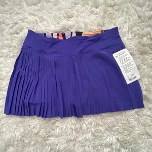 Lululemon “pleat to street” skirt